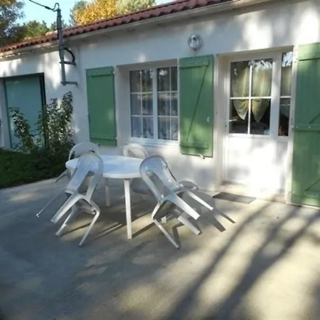 Villa House Location Vacances 2 Personnes A Hilaire De Riez